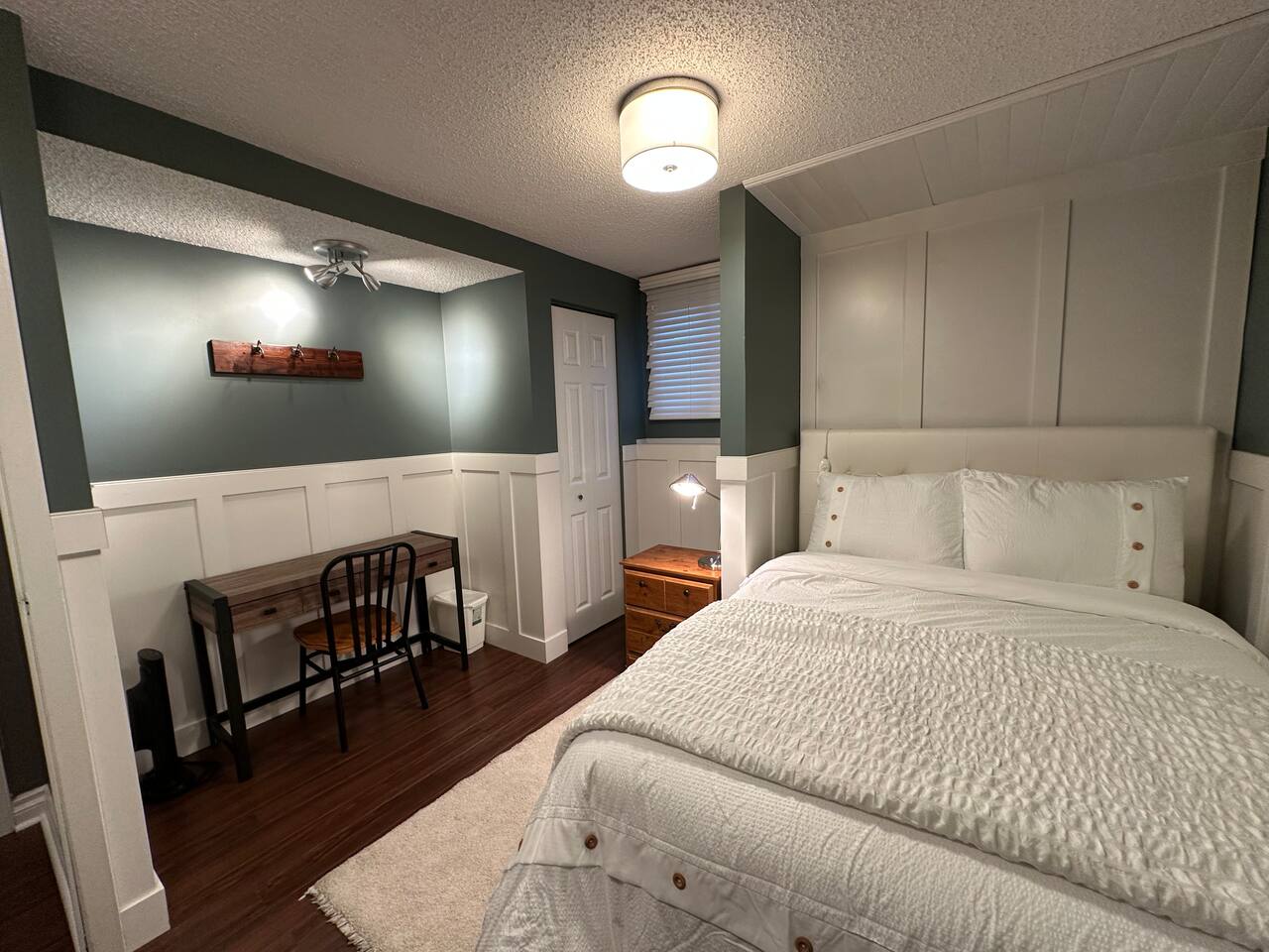 Bedroom — North of Sixty suite